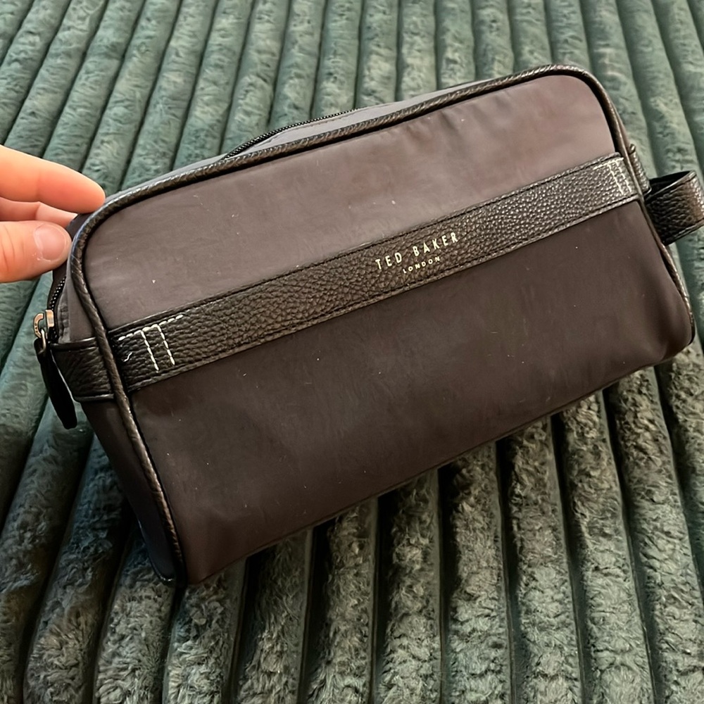 Ted Baker London Toiletry Bag.